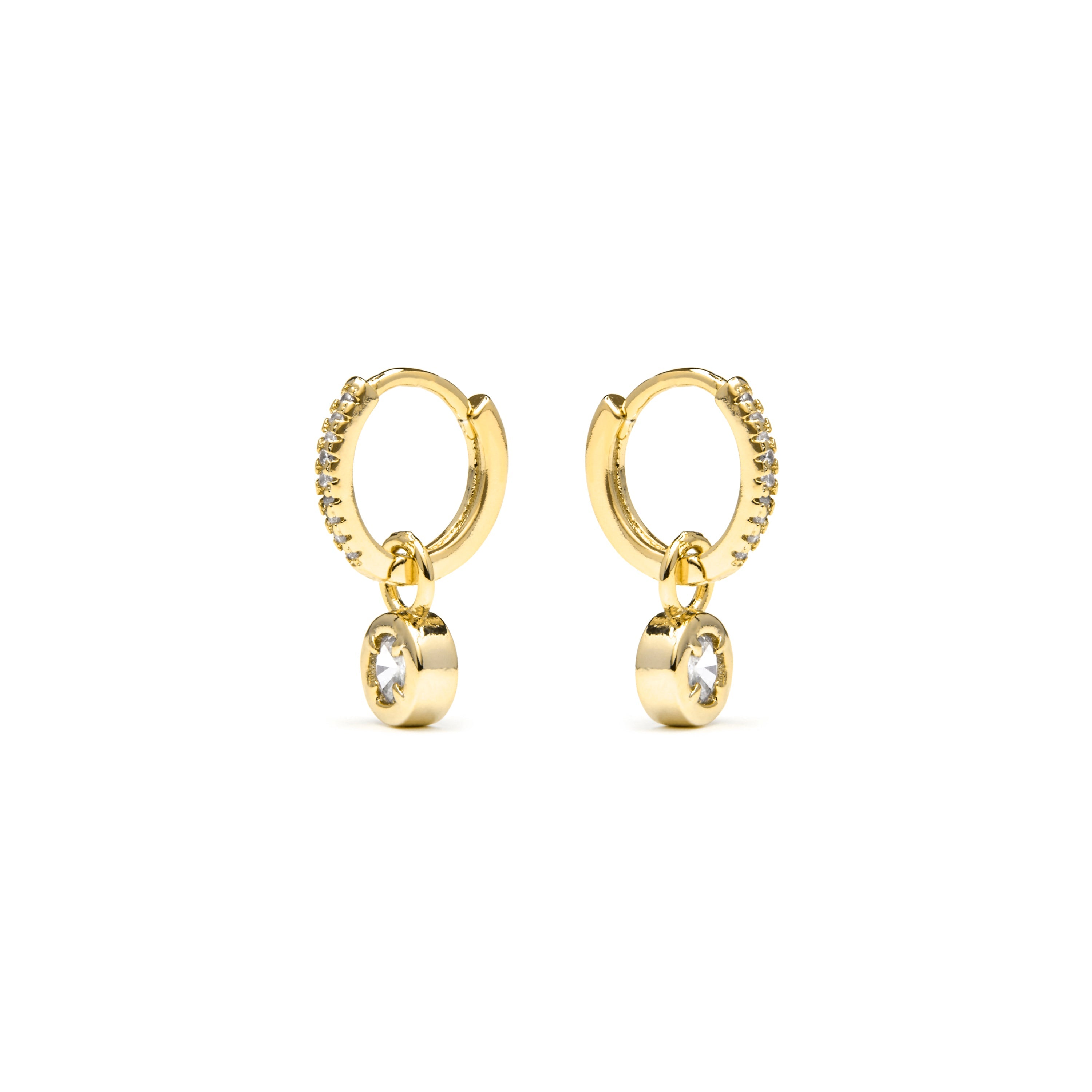 Brincos com acabamento em ouro amarelo 18k e zircônia cúbica brilhante - Yacoss