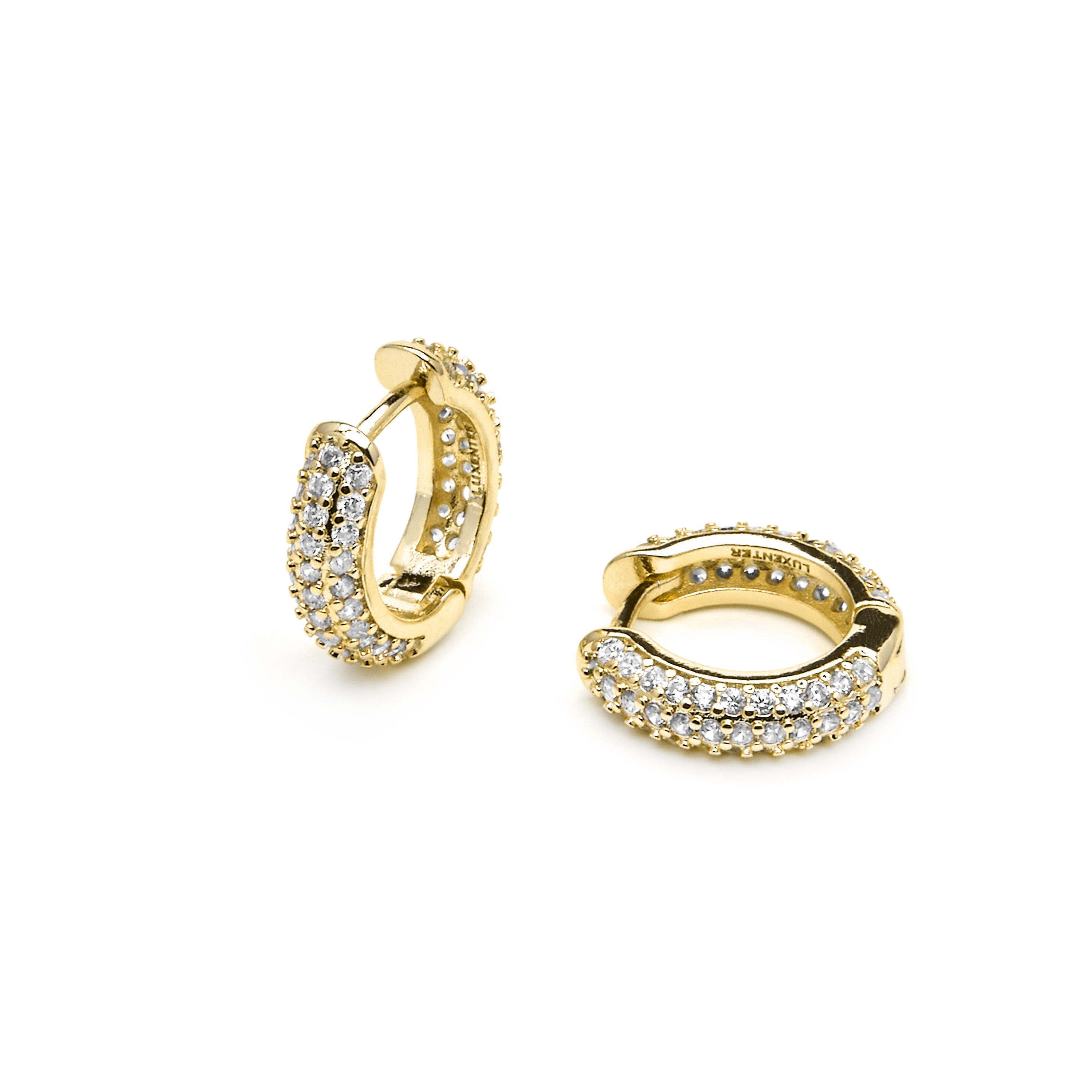 Brincos com acabamento em ouro amarelo 18k e zircônia brilhante – Lesrat