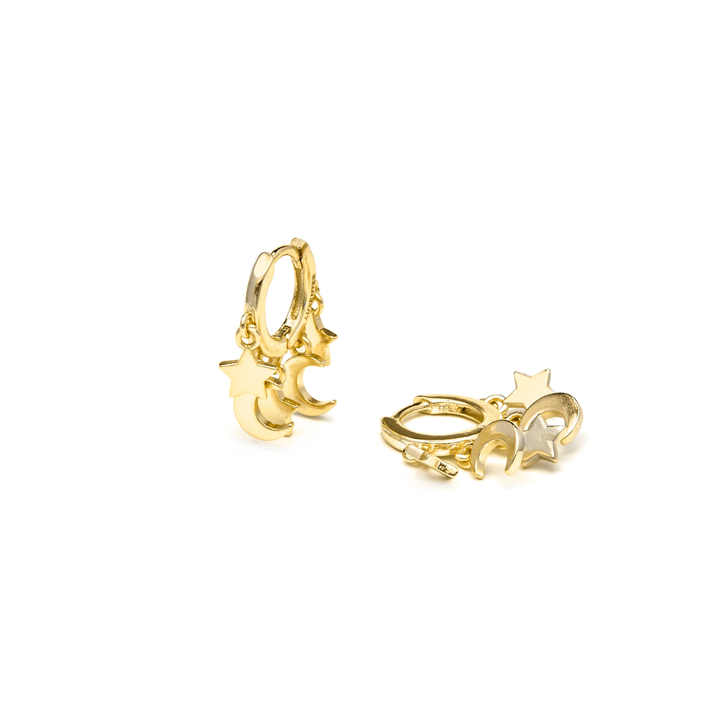 Brincos com acabamento em ouro amarelo 18k - Praz
