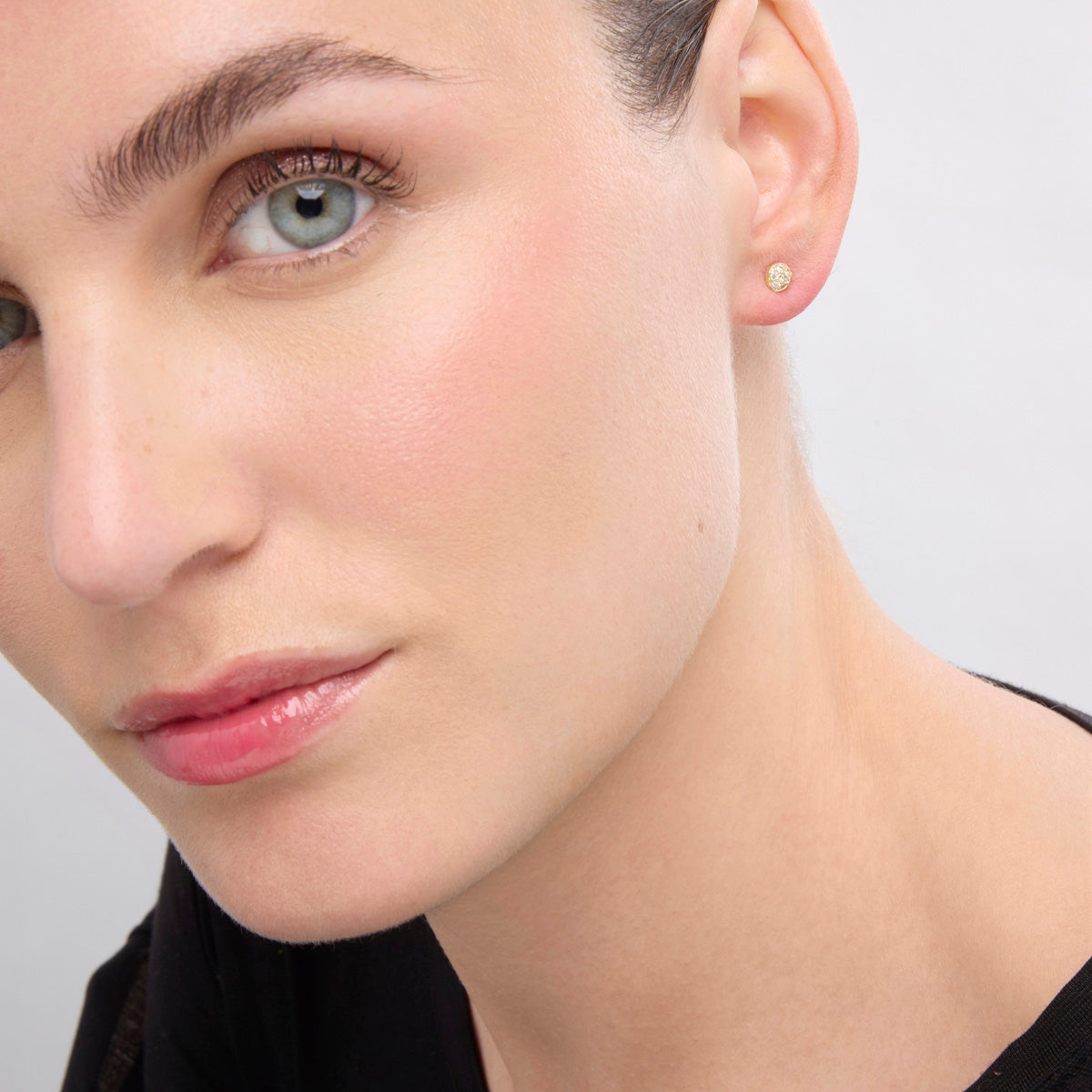 18k yellow gold finish earrings with brilliant zirconia - Chikra