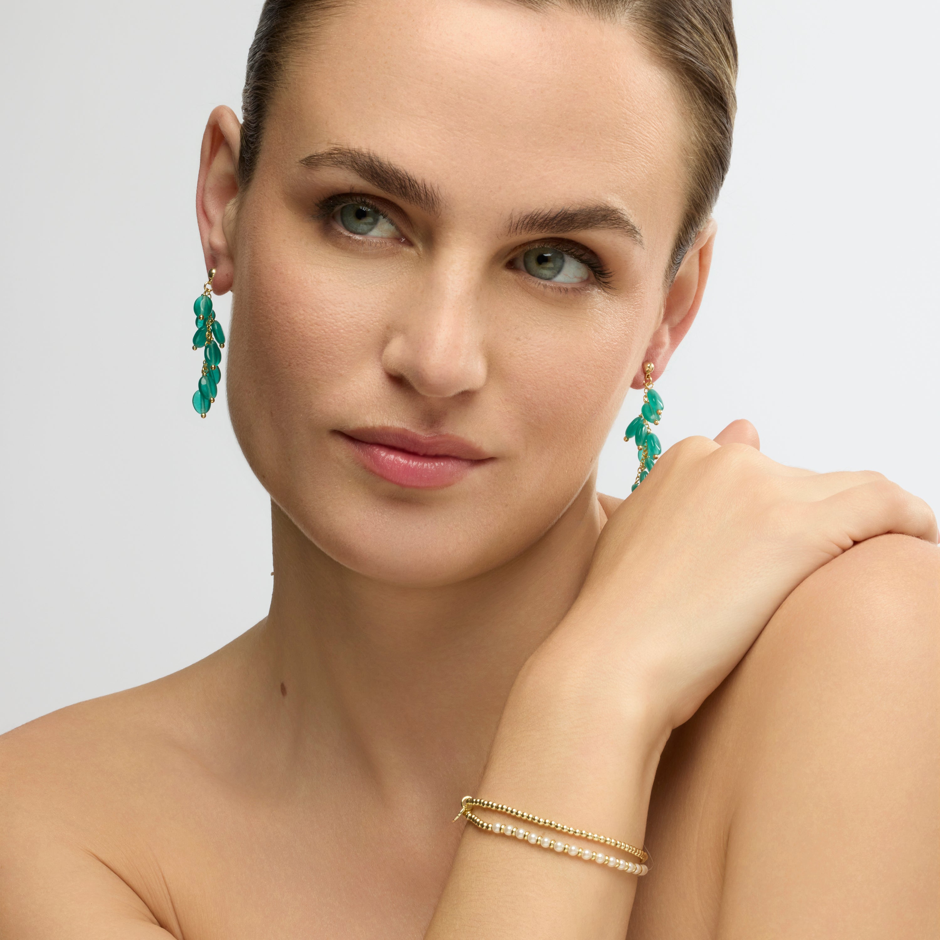 18k yellow gold finish earrings with green cat&amp;#39;s eye - Gorai