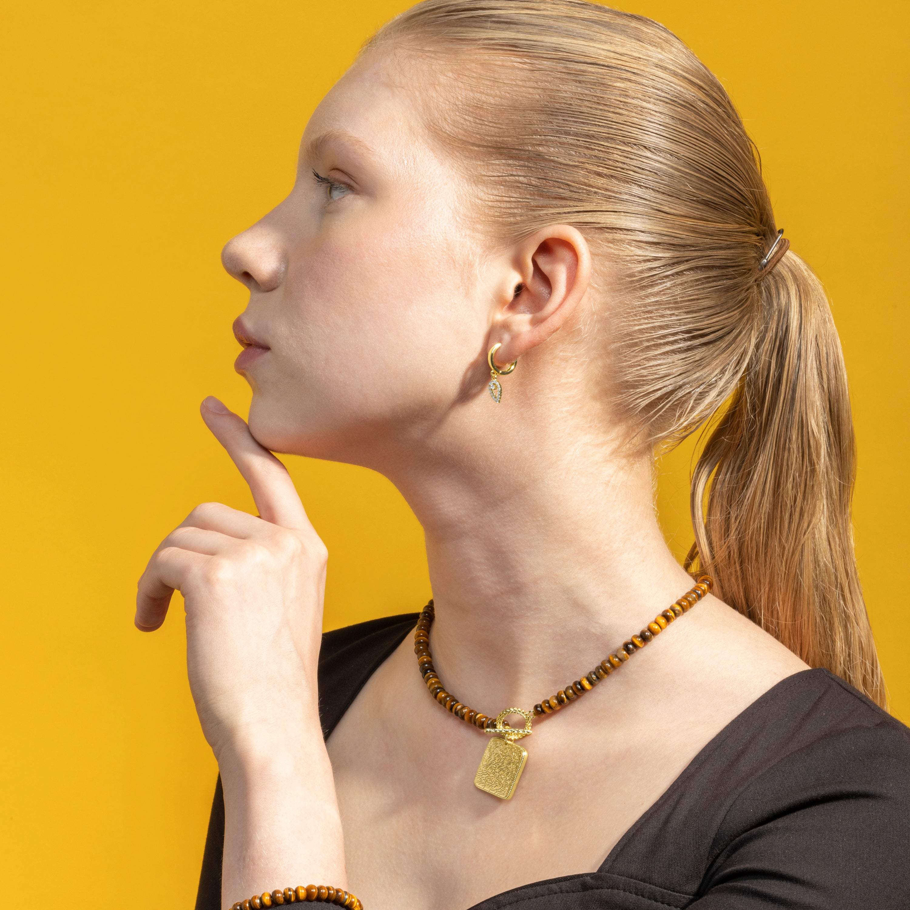 Brilliant Zirconia Earrings Finished in 18K Yellow Gold - Sarath