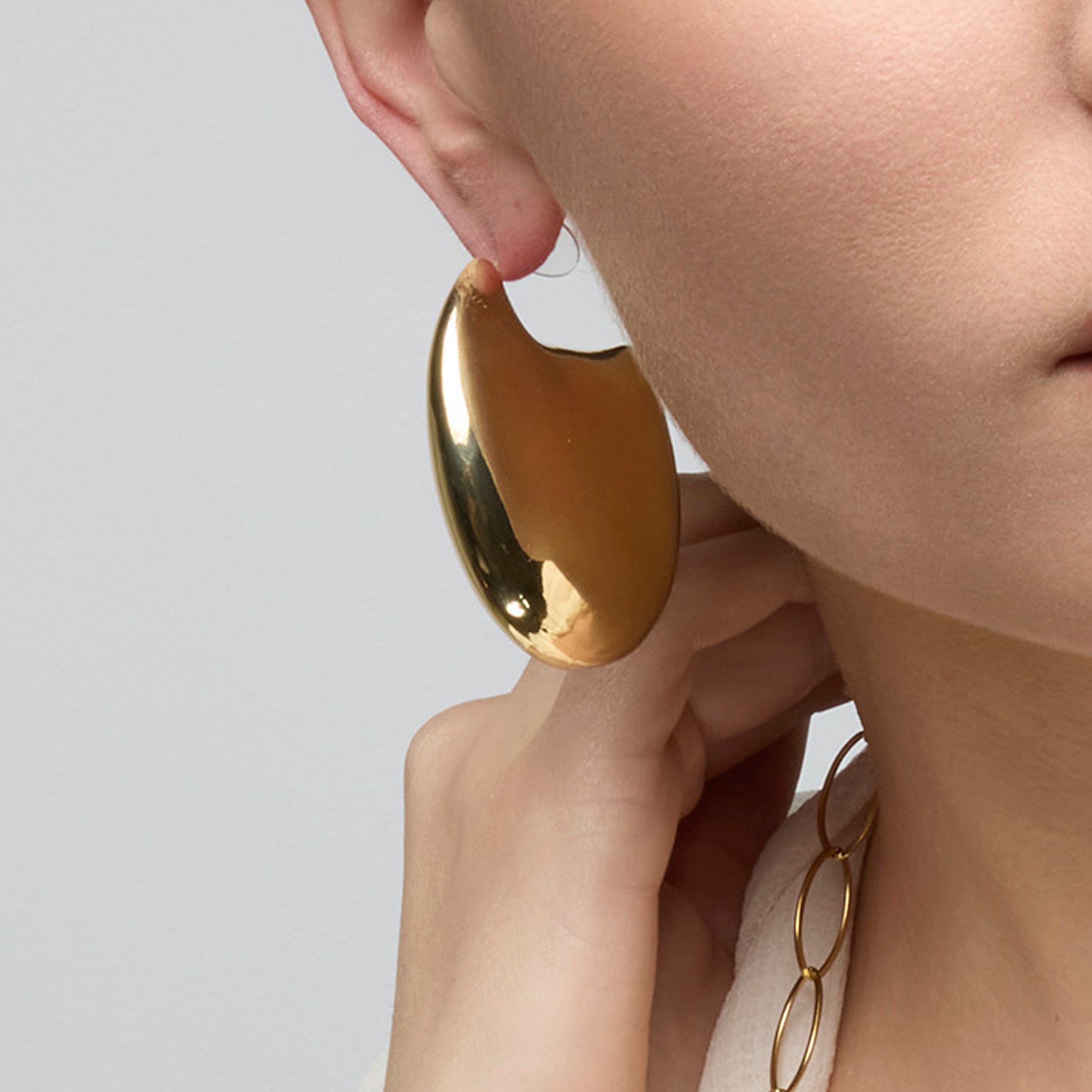Brincos com acabamento em ouro amarelo 18k - Ziban