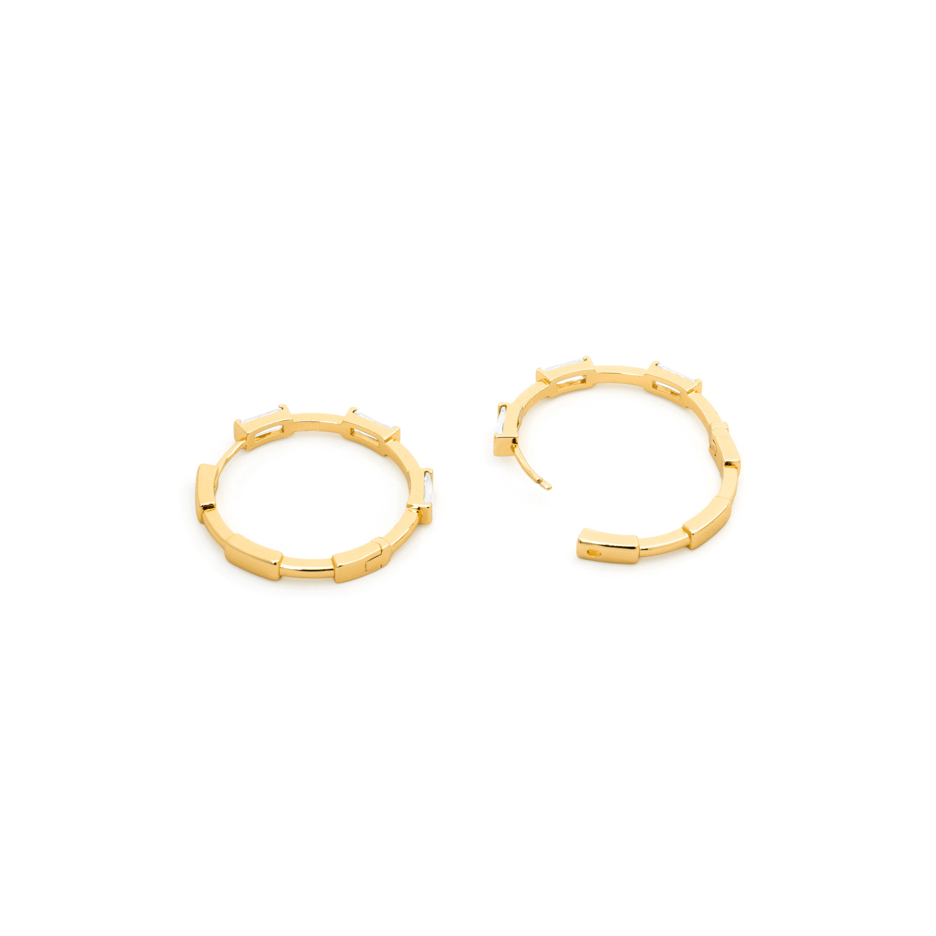 Brilliant Cubic Zirconia Stud Earrings in 18k Yellow Gold Finish - Jasak