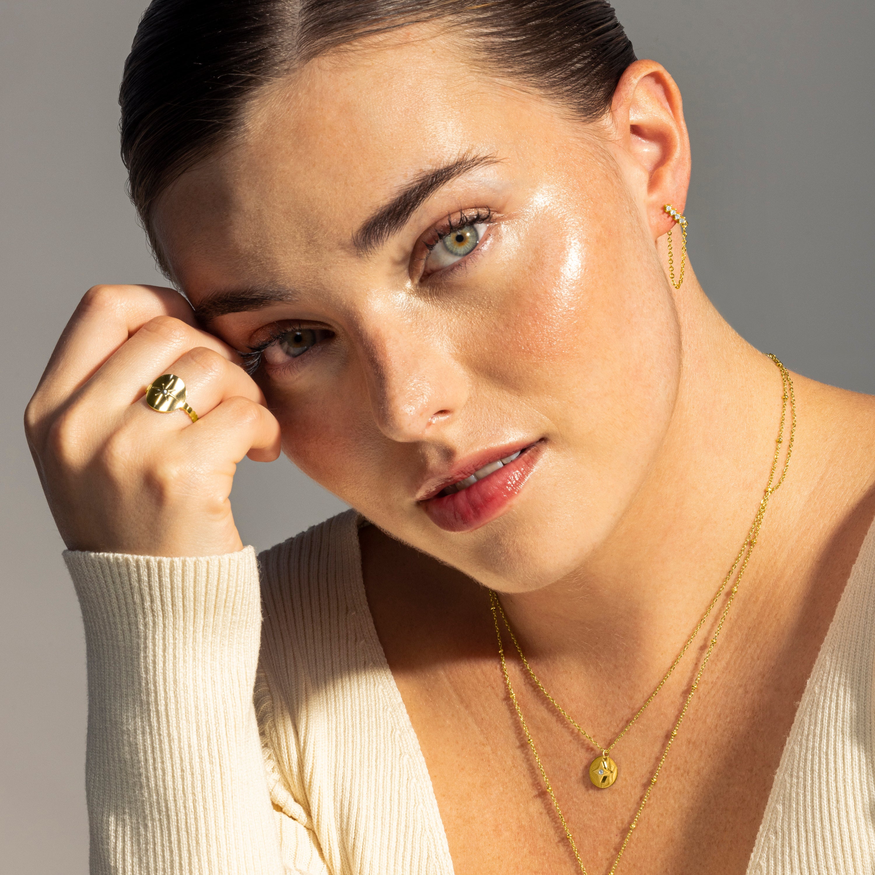 18K Yellow Gold-plated Shimmering Zirconia Ring - Leri