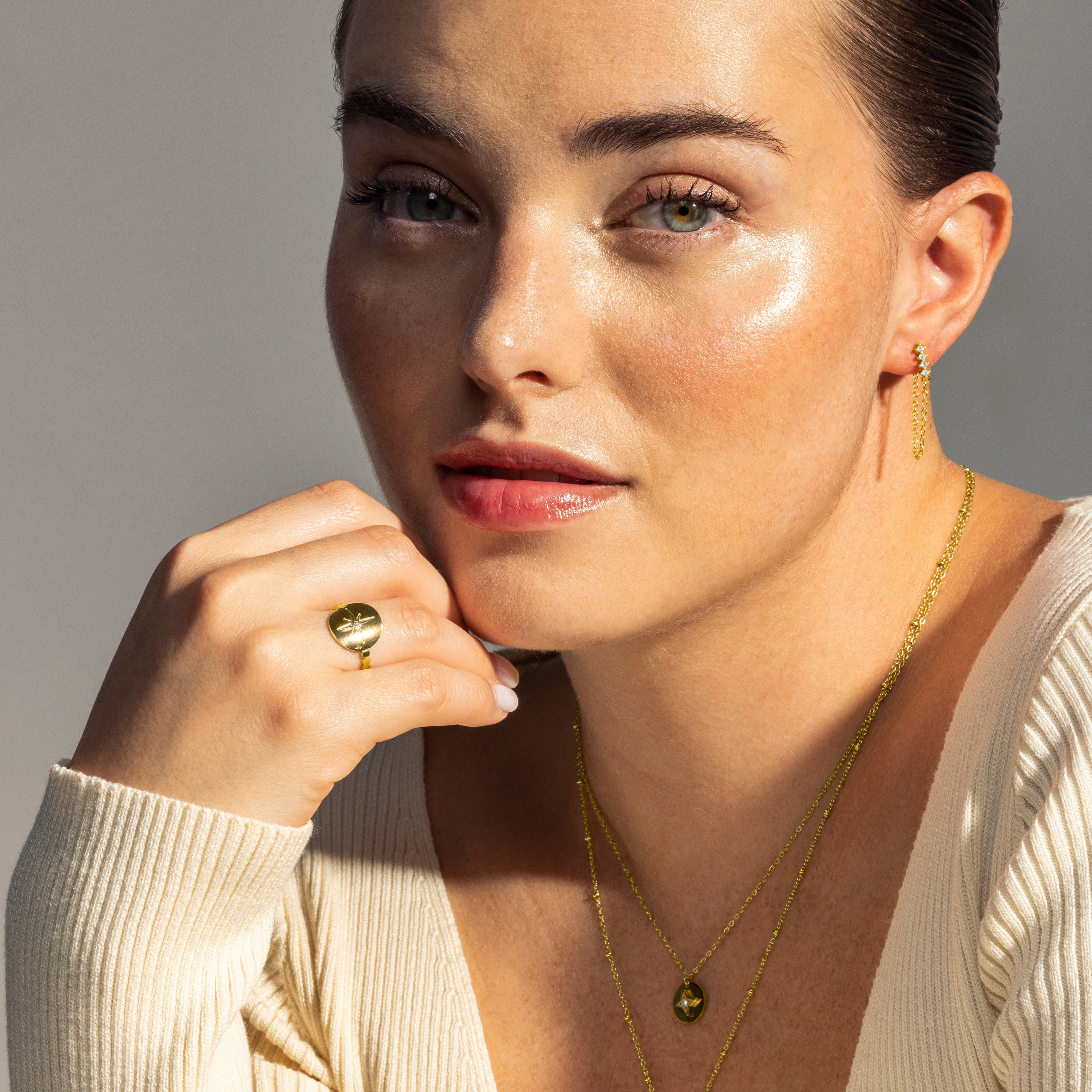 18K Yellow Gold-plated Shimmering Zirconia Ring - Leri