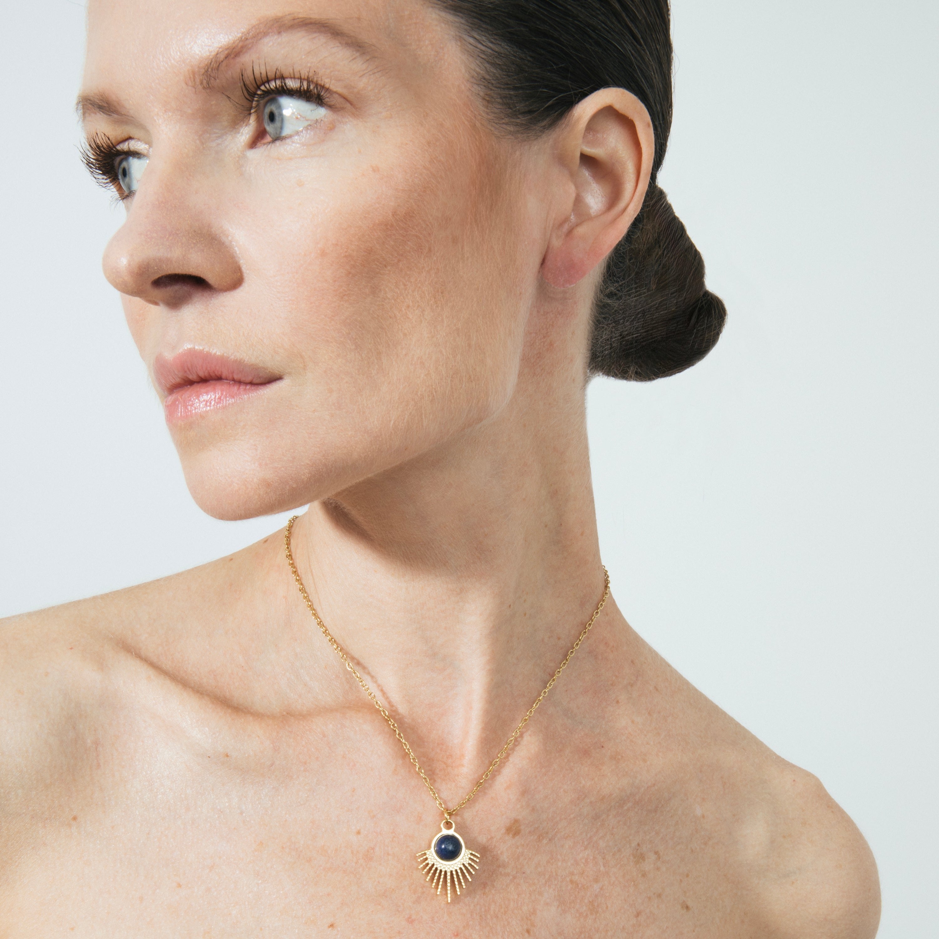 Natural Lapis Lazuli necklace finished in 18k yellow gold - Ankyo