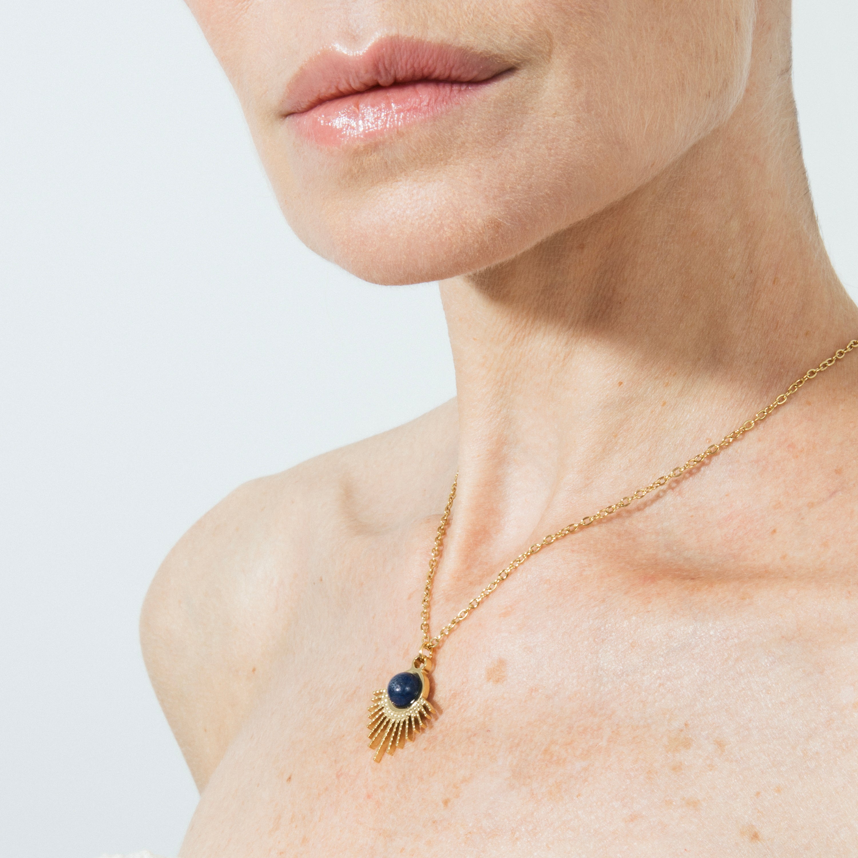 Natural Lapis Lazuli necklace finished in 18k yellow gold - Ankyo