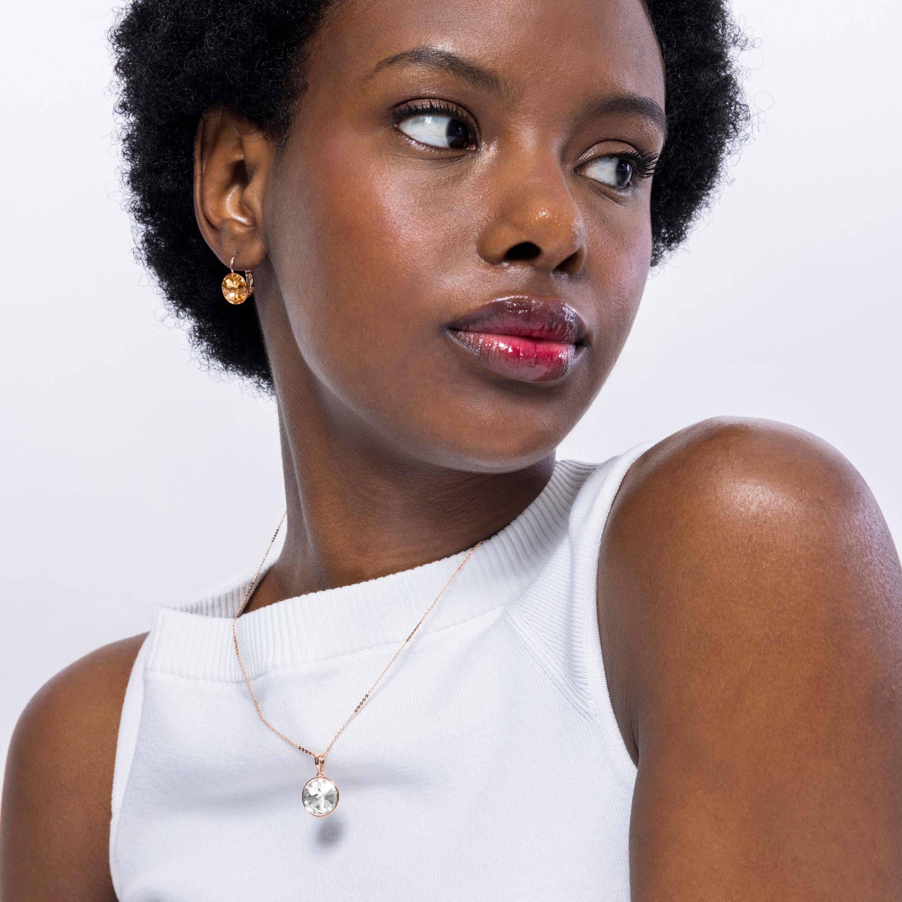 White Crystal Necklace finished in 18K yellow gold - Okhel