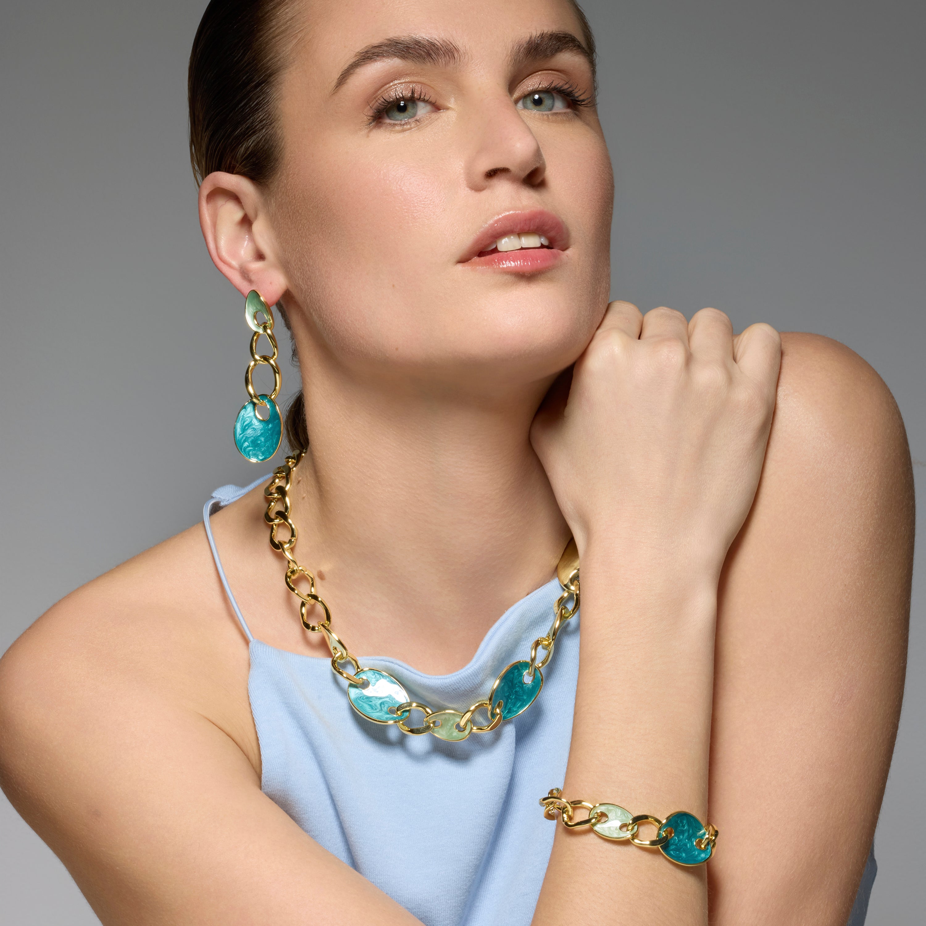 Collar acabado oro amarillo de 18k y Lacado Azul - Makan