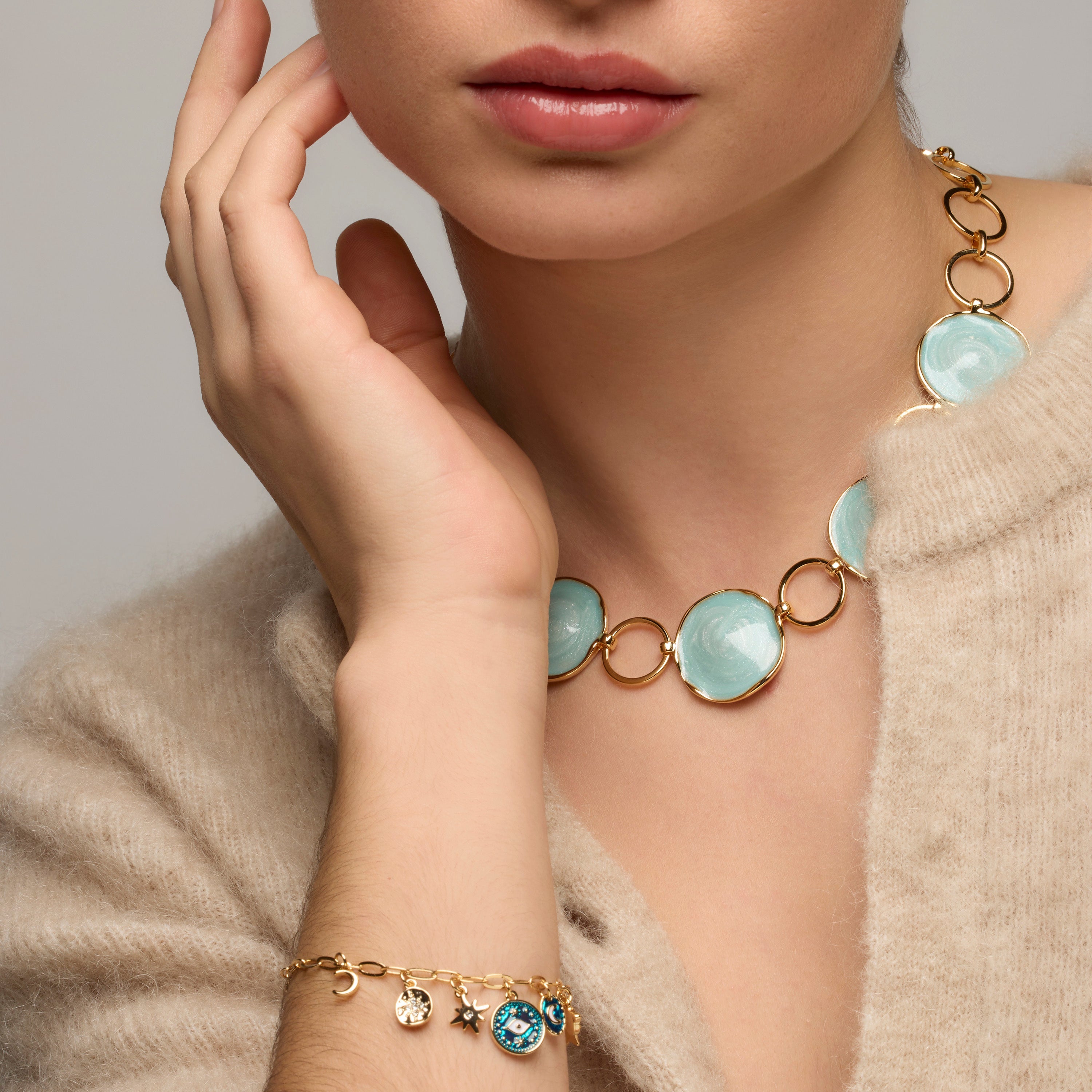 Huldio Blue Lacquer Necklace with 18k yellow gold finish