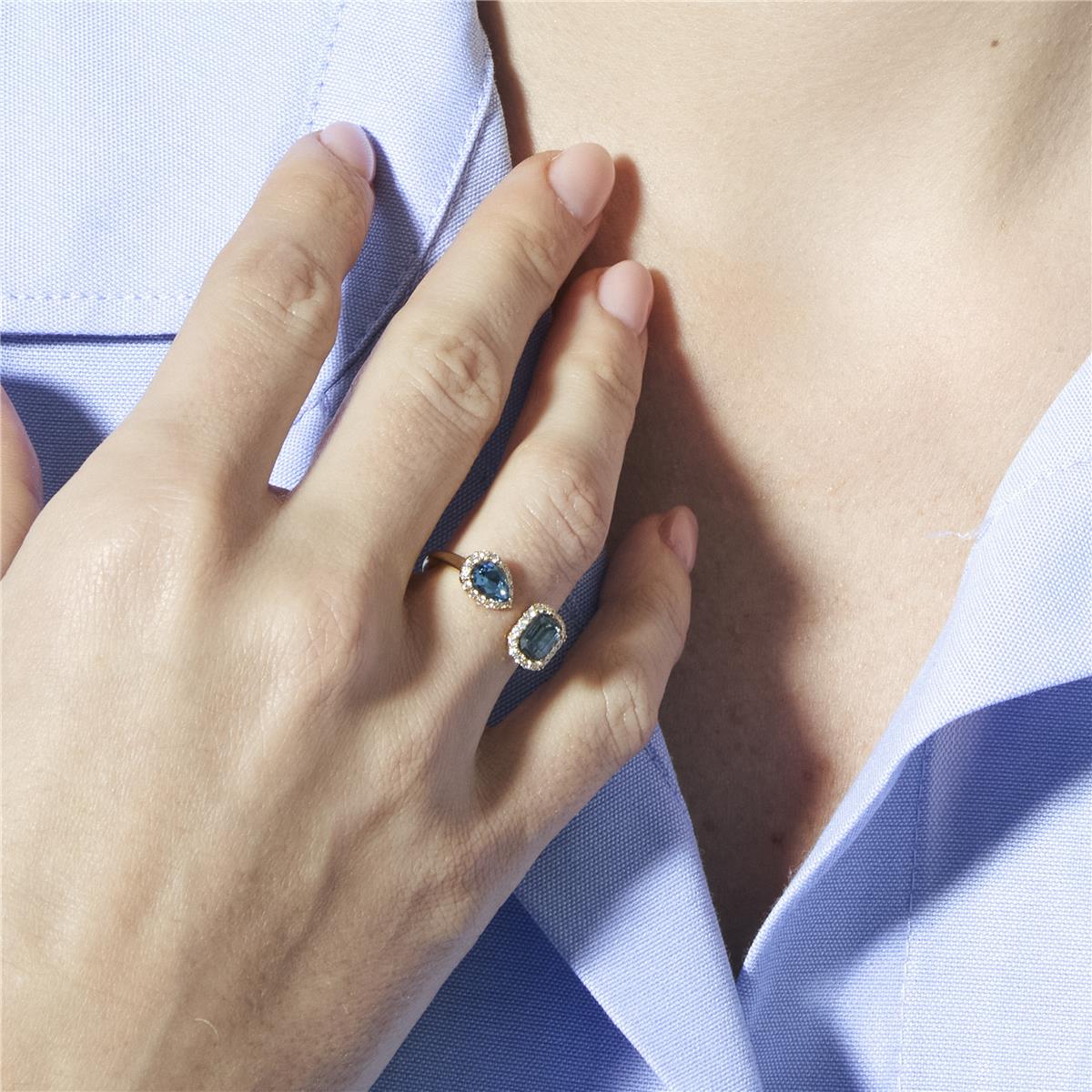 18k Yellow Gold-Plated Blue Topaz Zirconia Ring - Myne