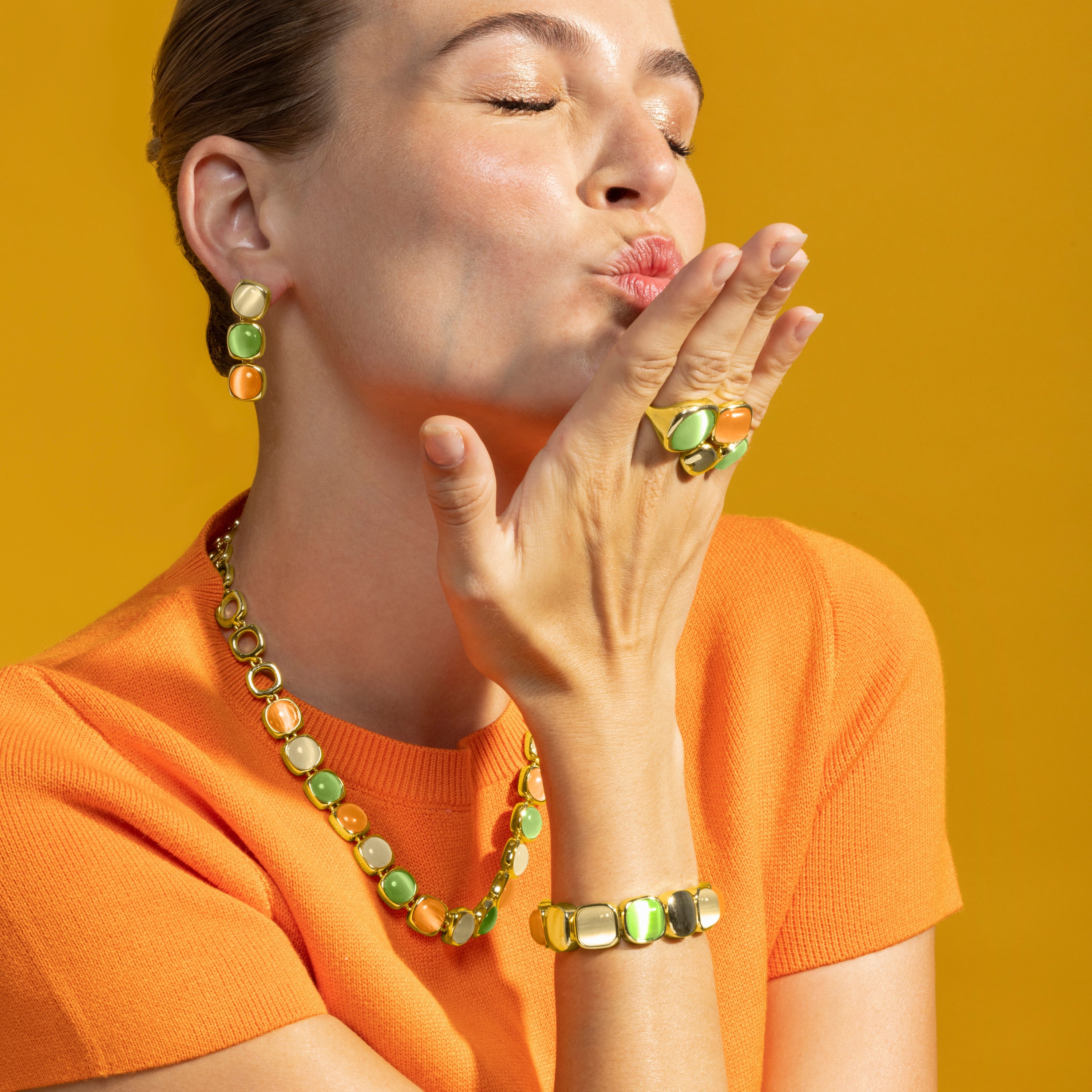 18k Gold Finish Multicolor Cat's Eye Ring - Shureo