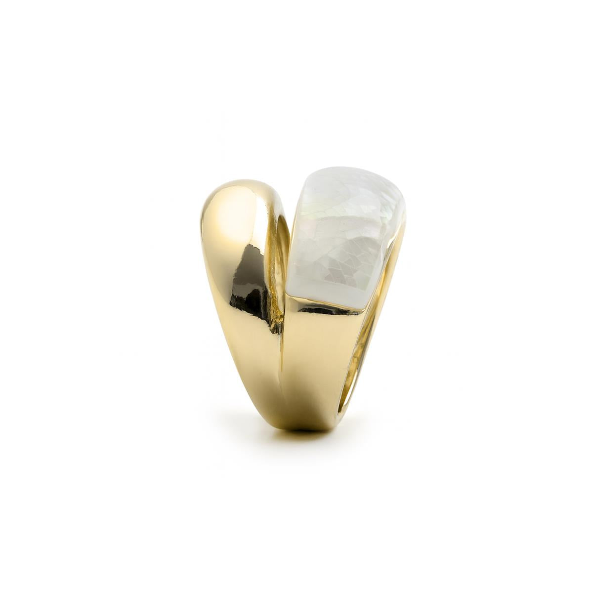 White Mother-of-Pearl ring with 18k yellow gold finish - Aisal
