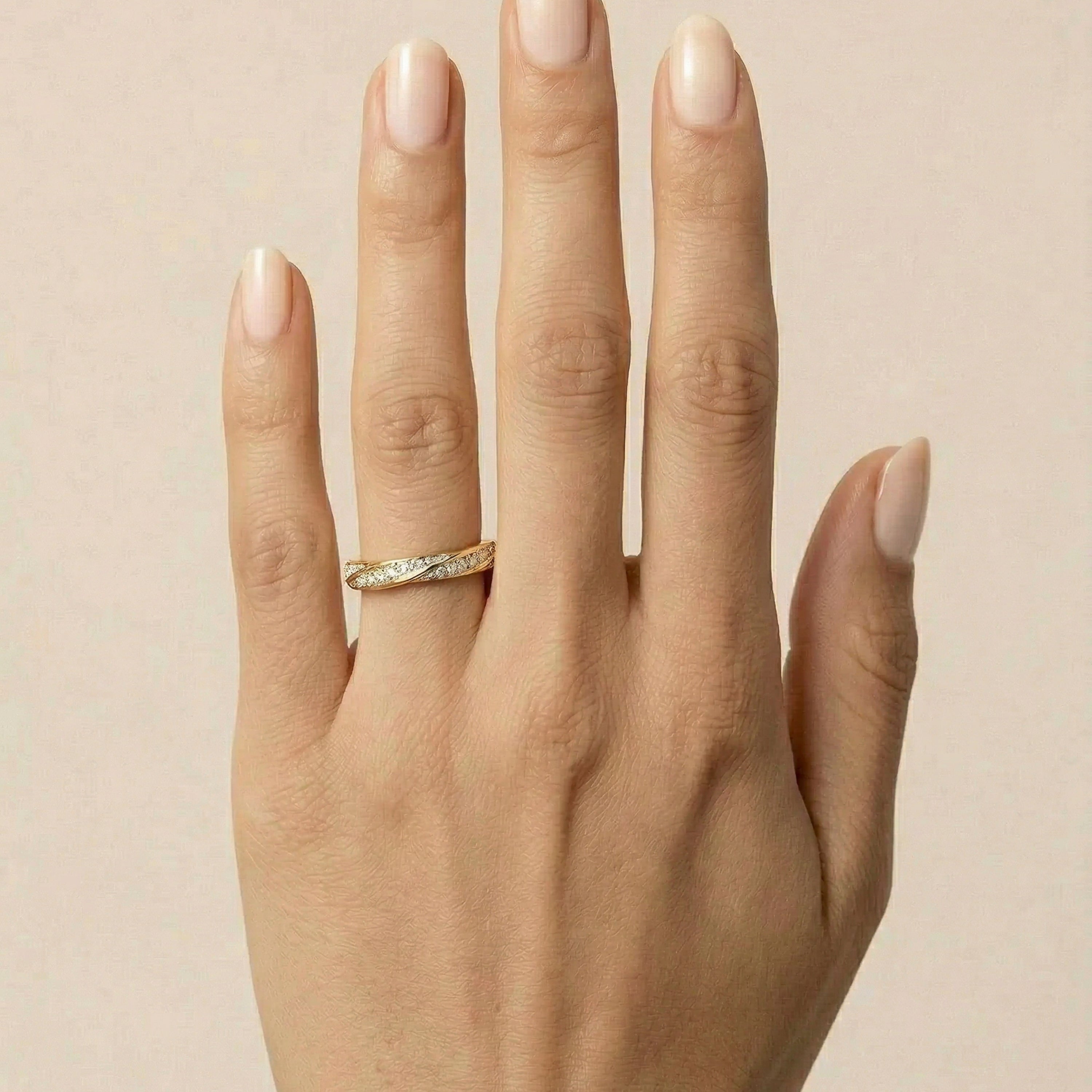 Brilliant Zirconia Ring in 18k Yellow Gold Finish - Frebal