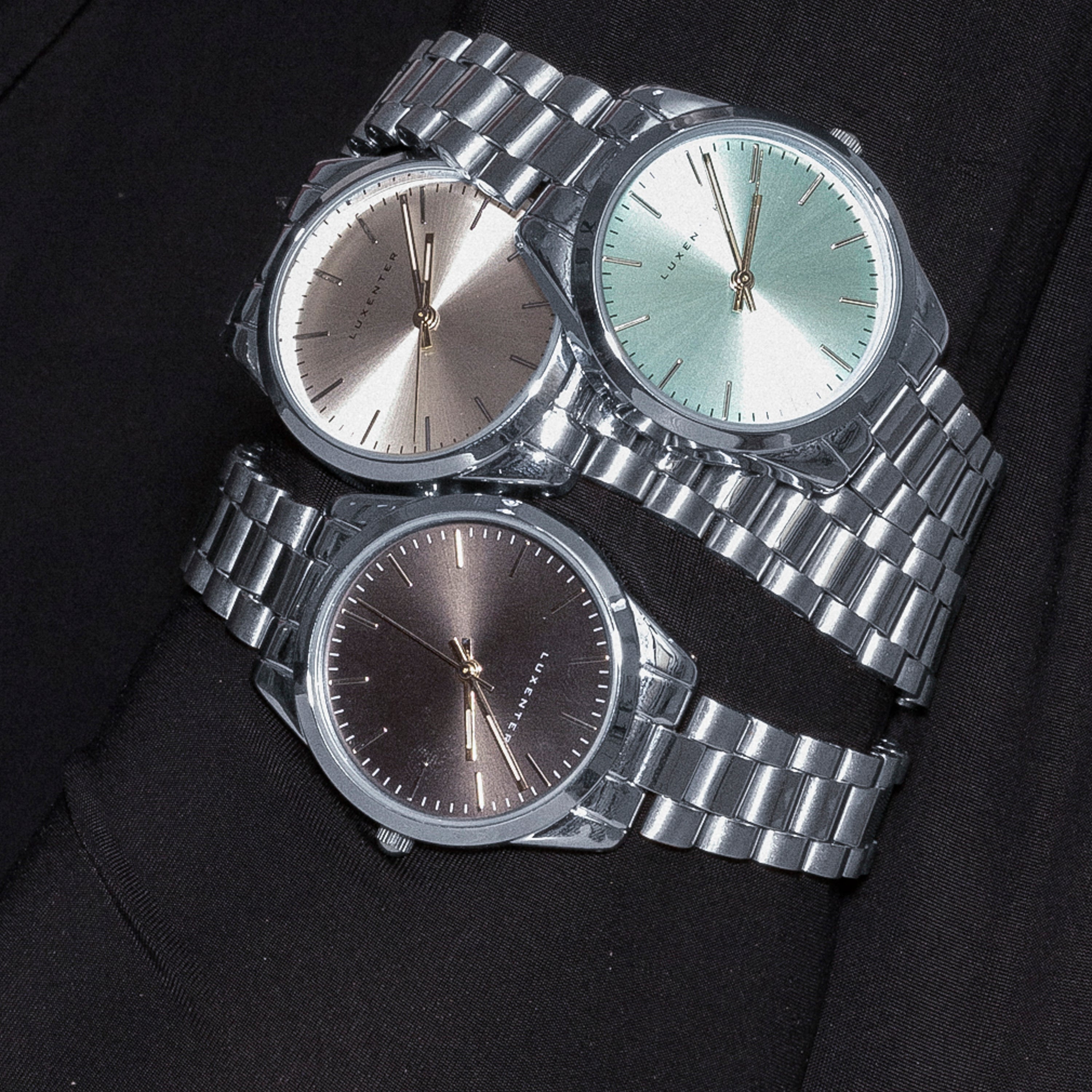 Watch with Black Metallic Silver Finish - Verni