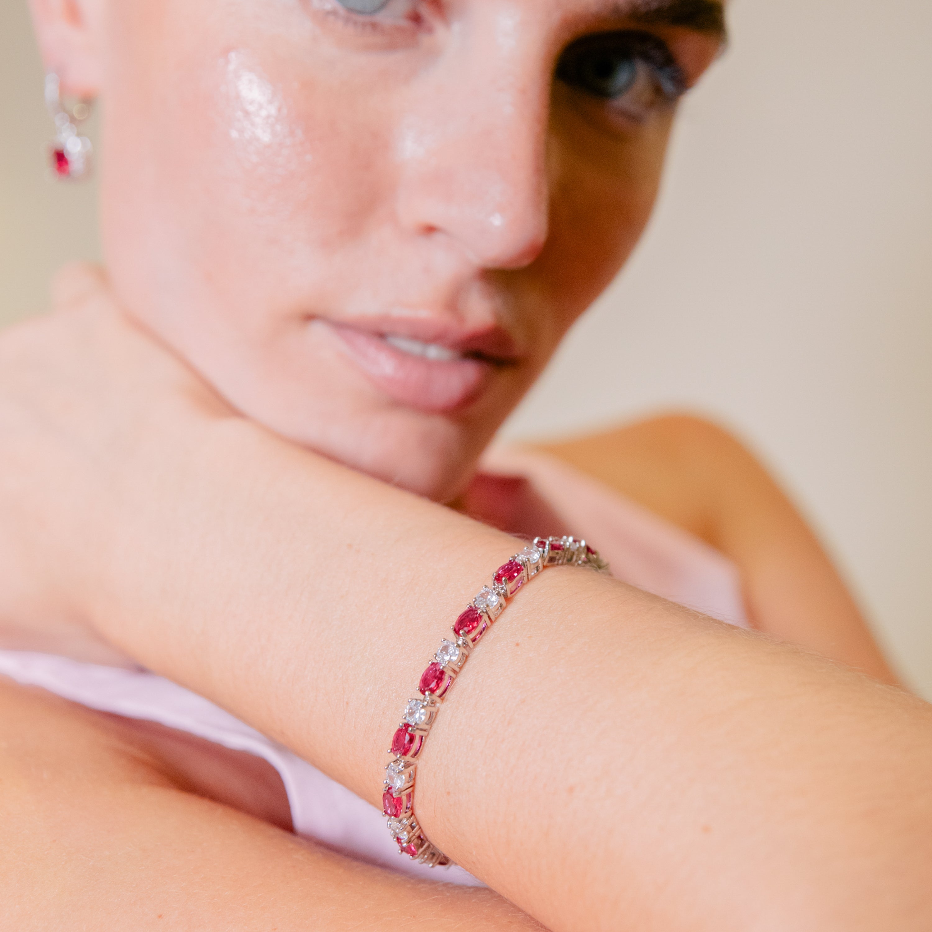 Rhodium-plated Ruby Zirconia Bracelet - Misze