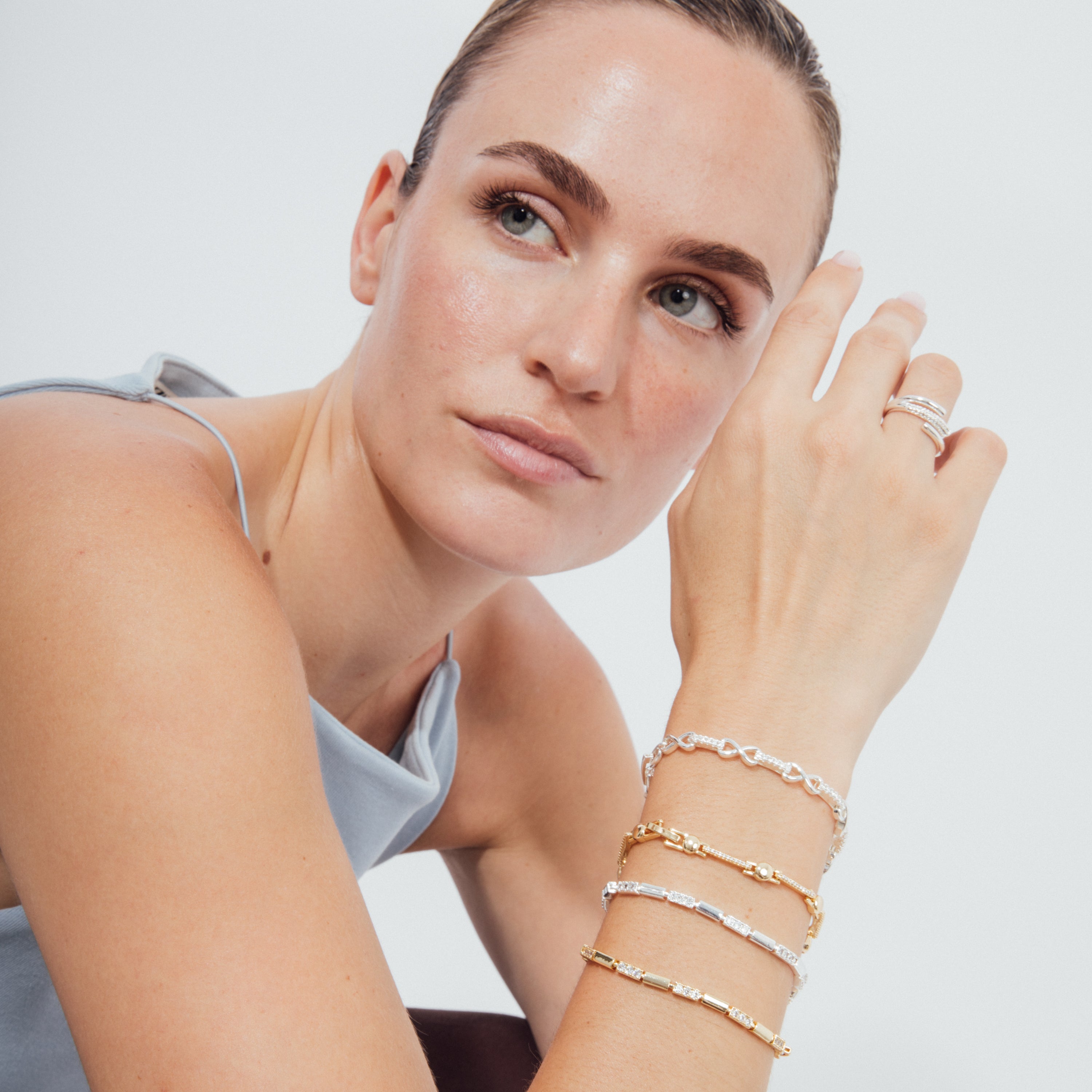 Rhodium-Plated Shimmering Zirconia Bracelet - Raak