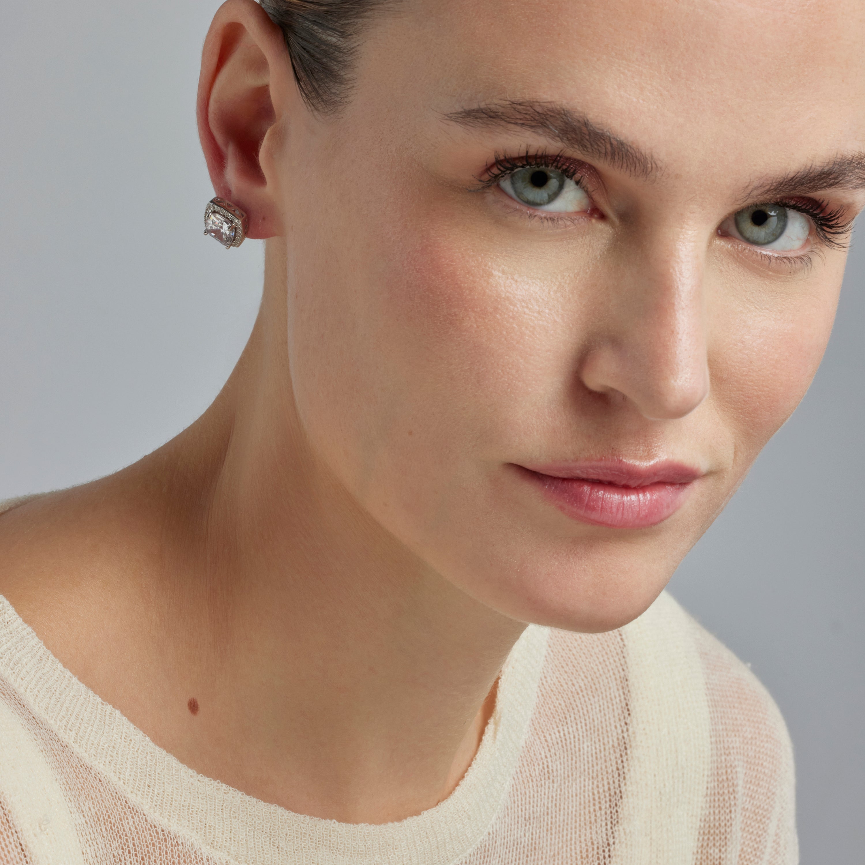 Rhodium-plated brilliant zirconia earrings - Derlim