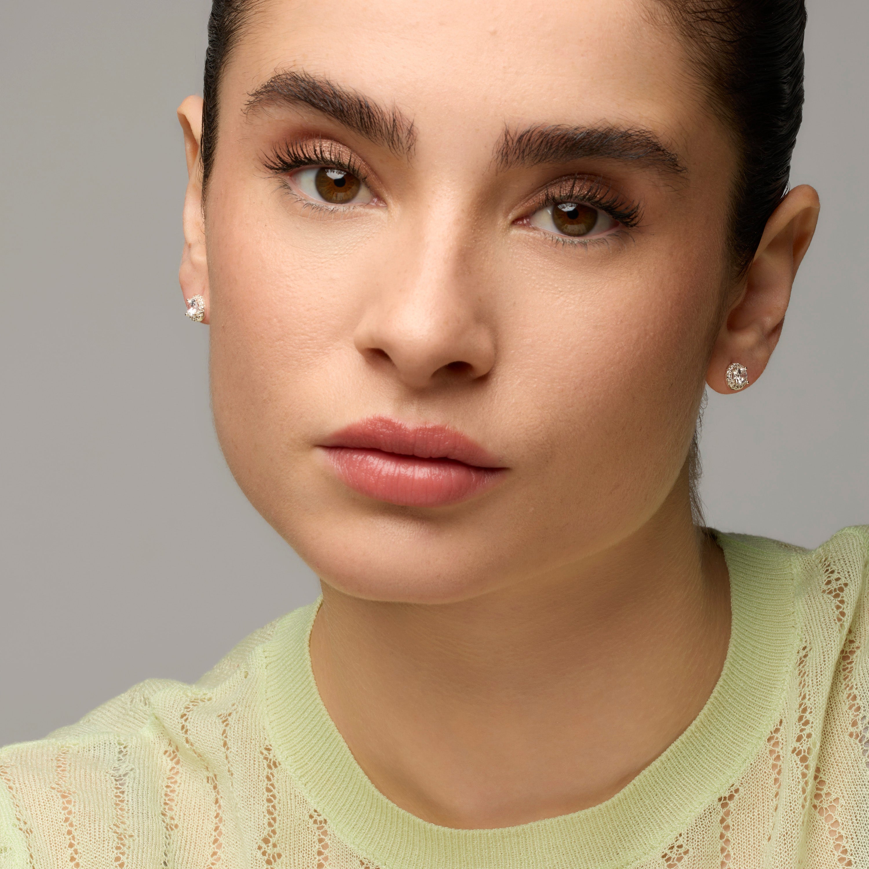 Earrings with shiny zirconia in a silver finish - Shog