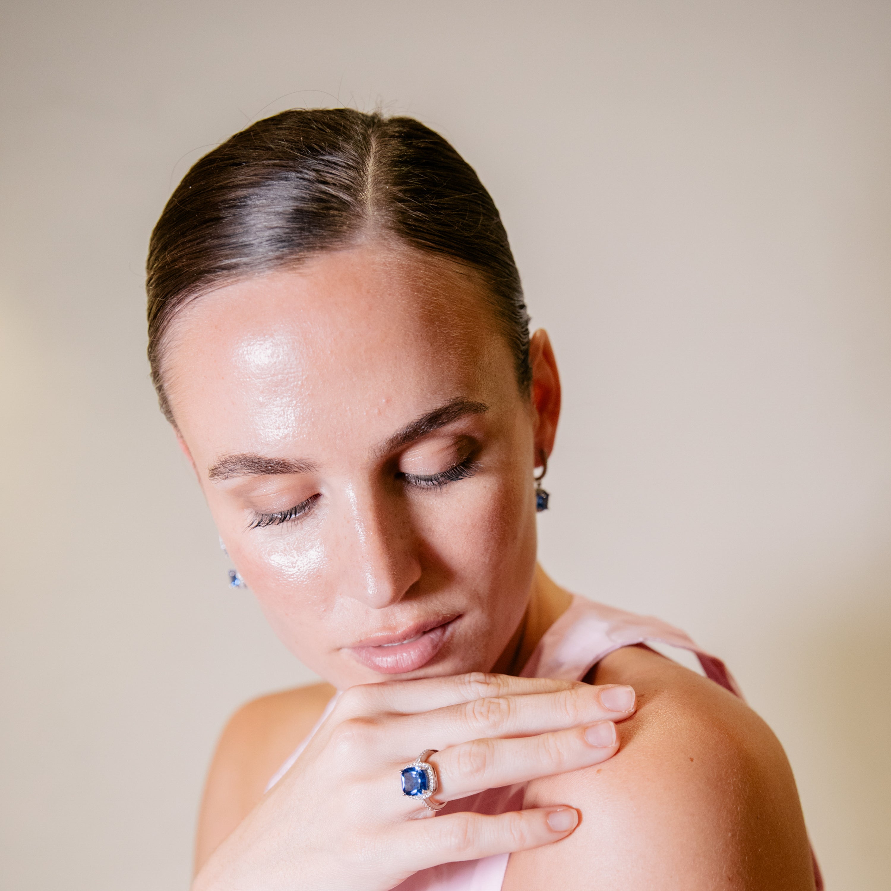 Rhodium-plated Tanzanite Zircon Ring - Kada
