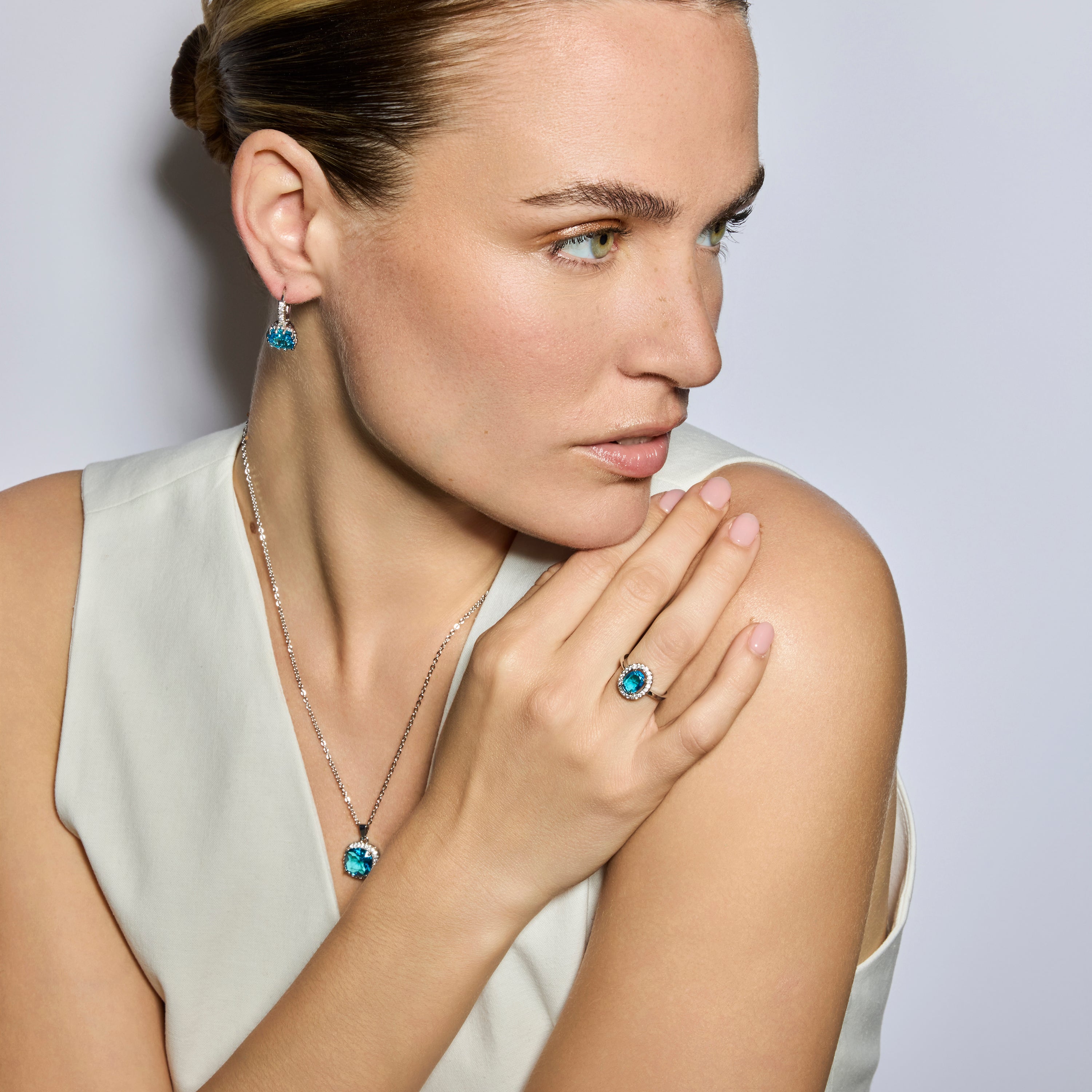 Silver-plated Blue Topaz Zircon Necklace - Kada
