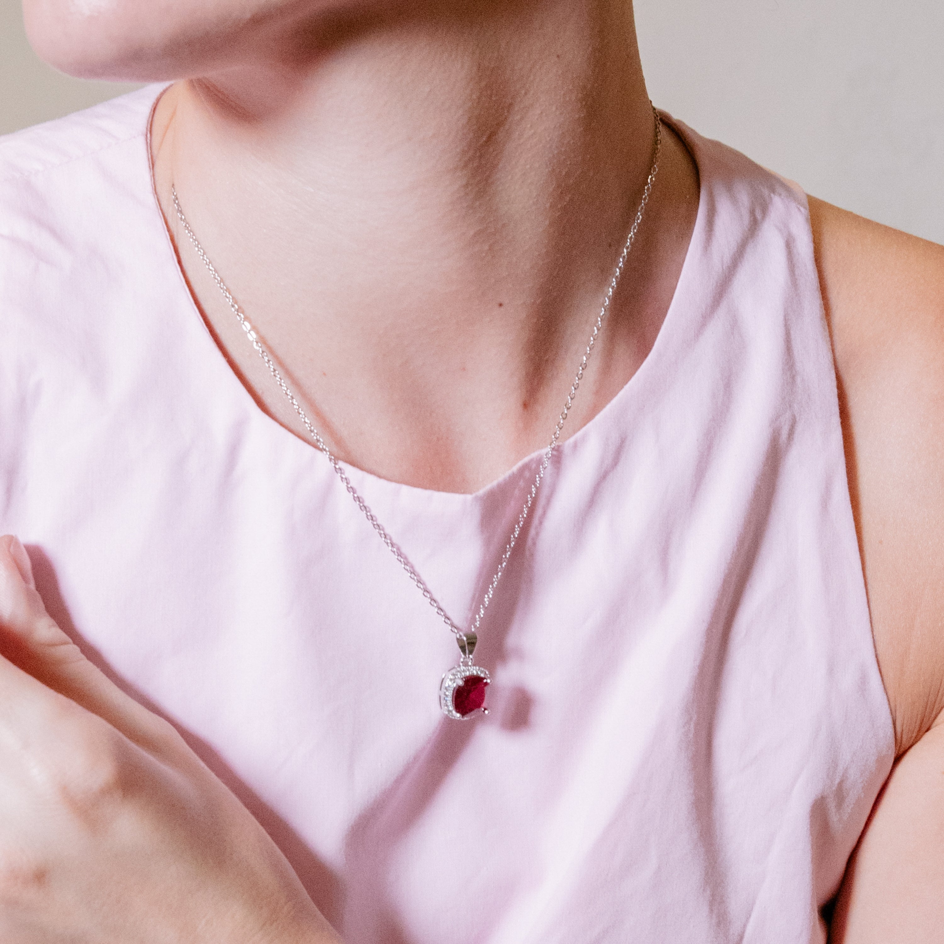 Rhodium-Plated Ruby Zircon Necklace - Kada