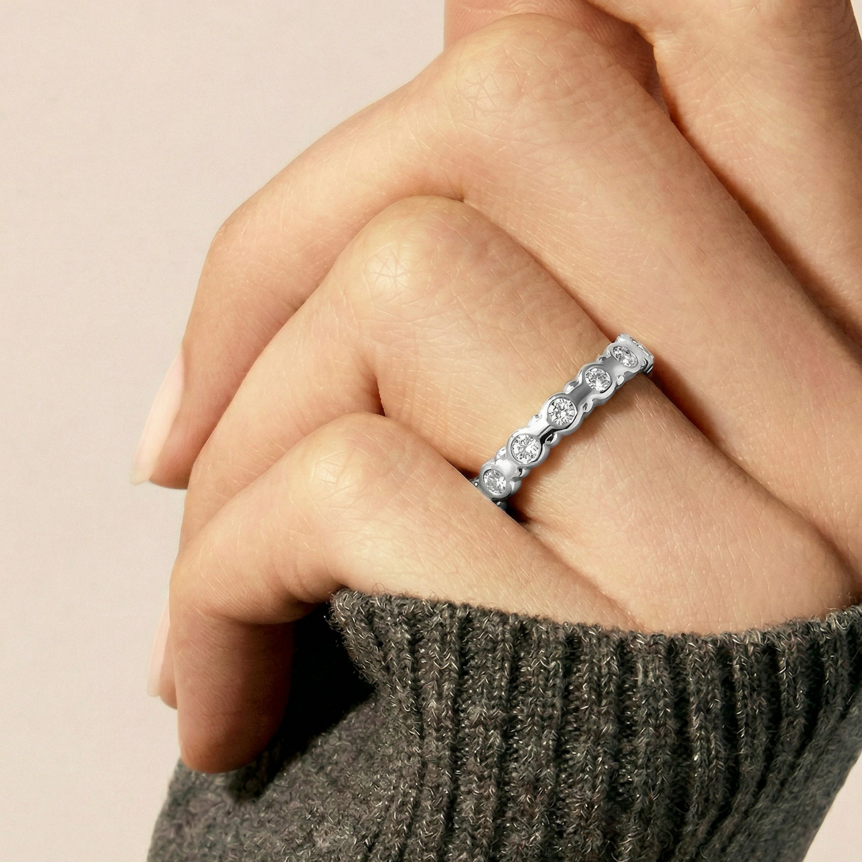 Shiny Zircon Ring with Silver Finish - Navi
