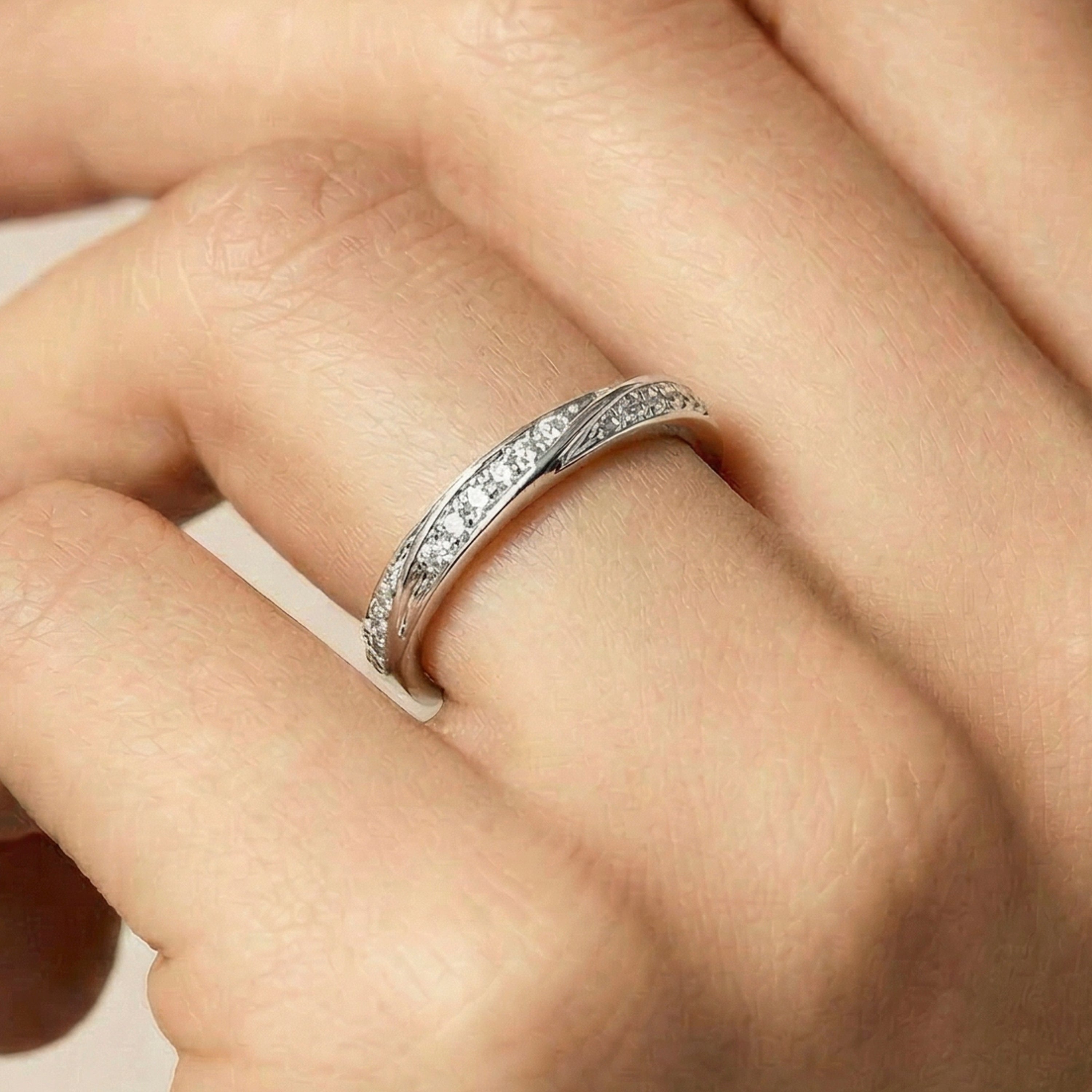 Brilliant Zircon Ring with Silver Finish - Frebal