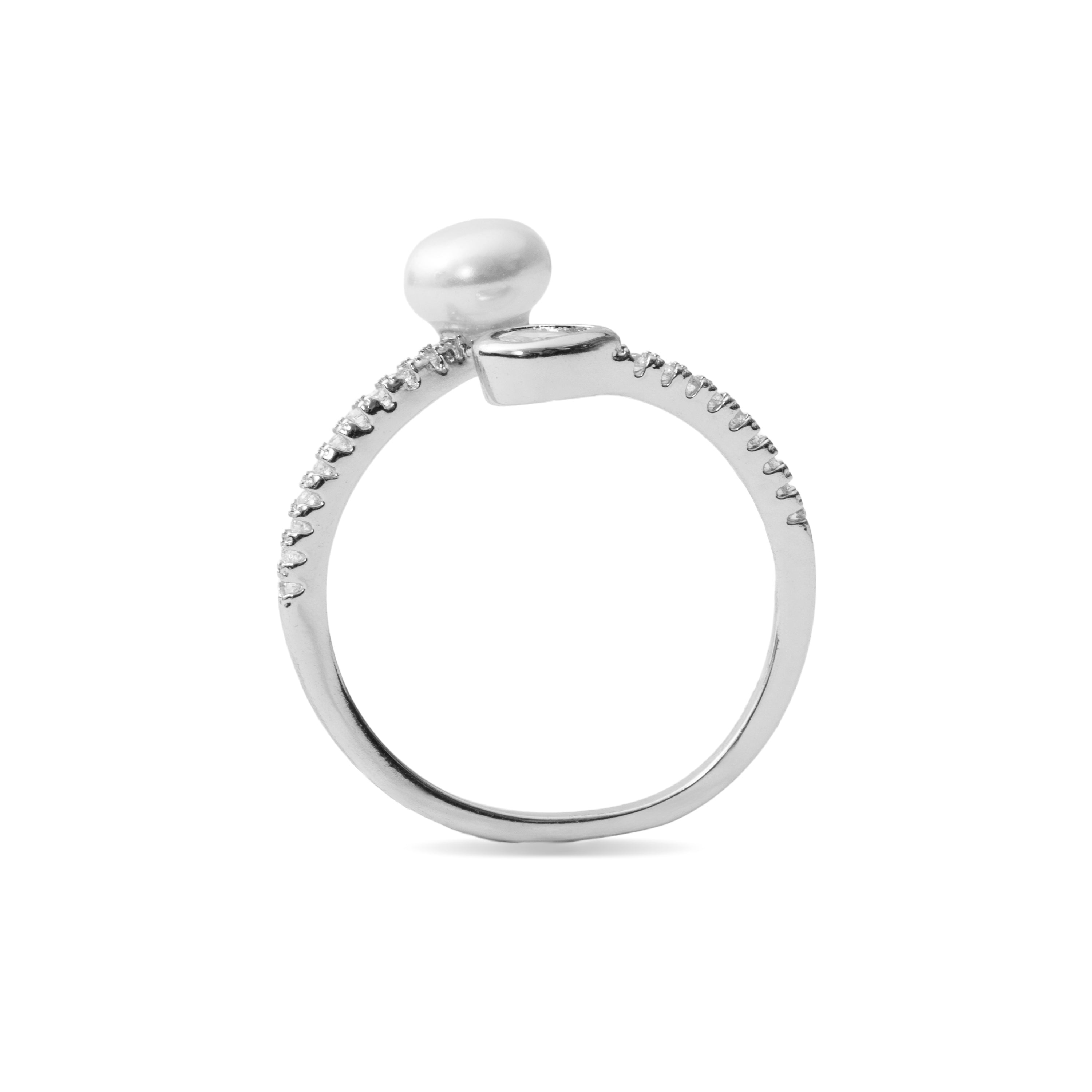 Silver-Finished White Pearl Ring - Tian