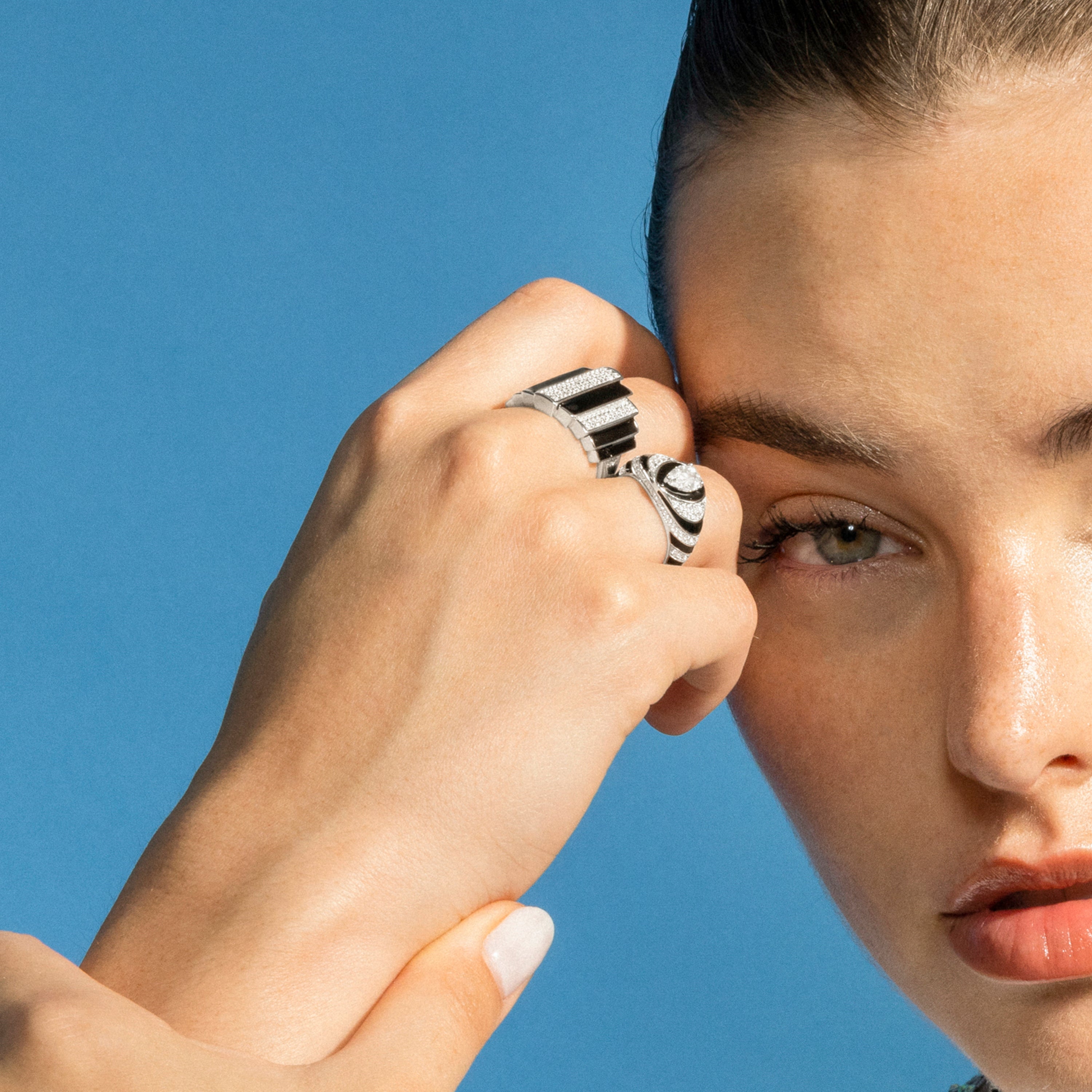 925 Sterling Silver and Onyx Zirconia Ring with Rhodium Finish - Darkbe