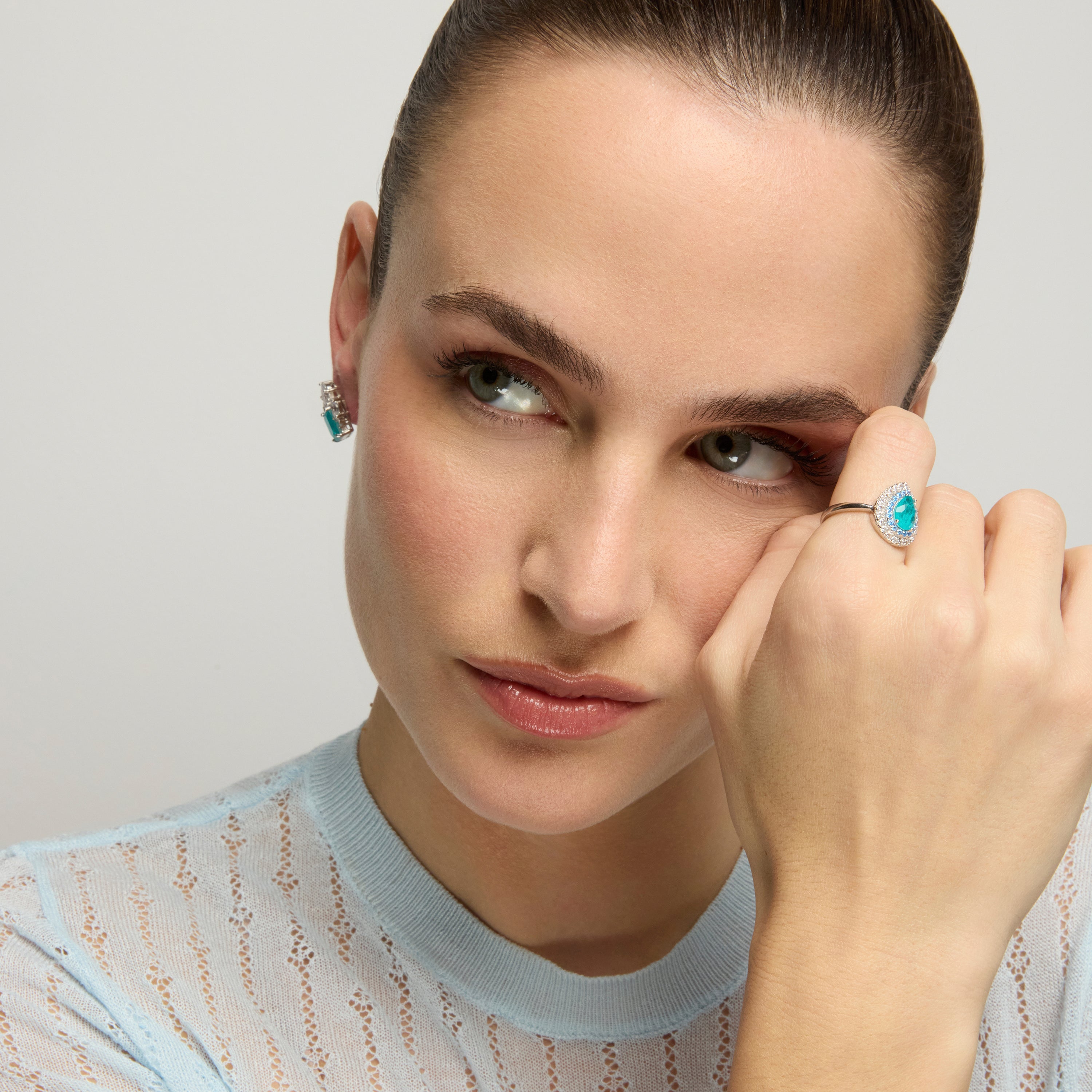 Anillo de Plata de Ley 925 y Cuarzo Hidrotermal Aguamarina acabado rodio - Abde