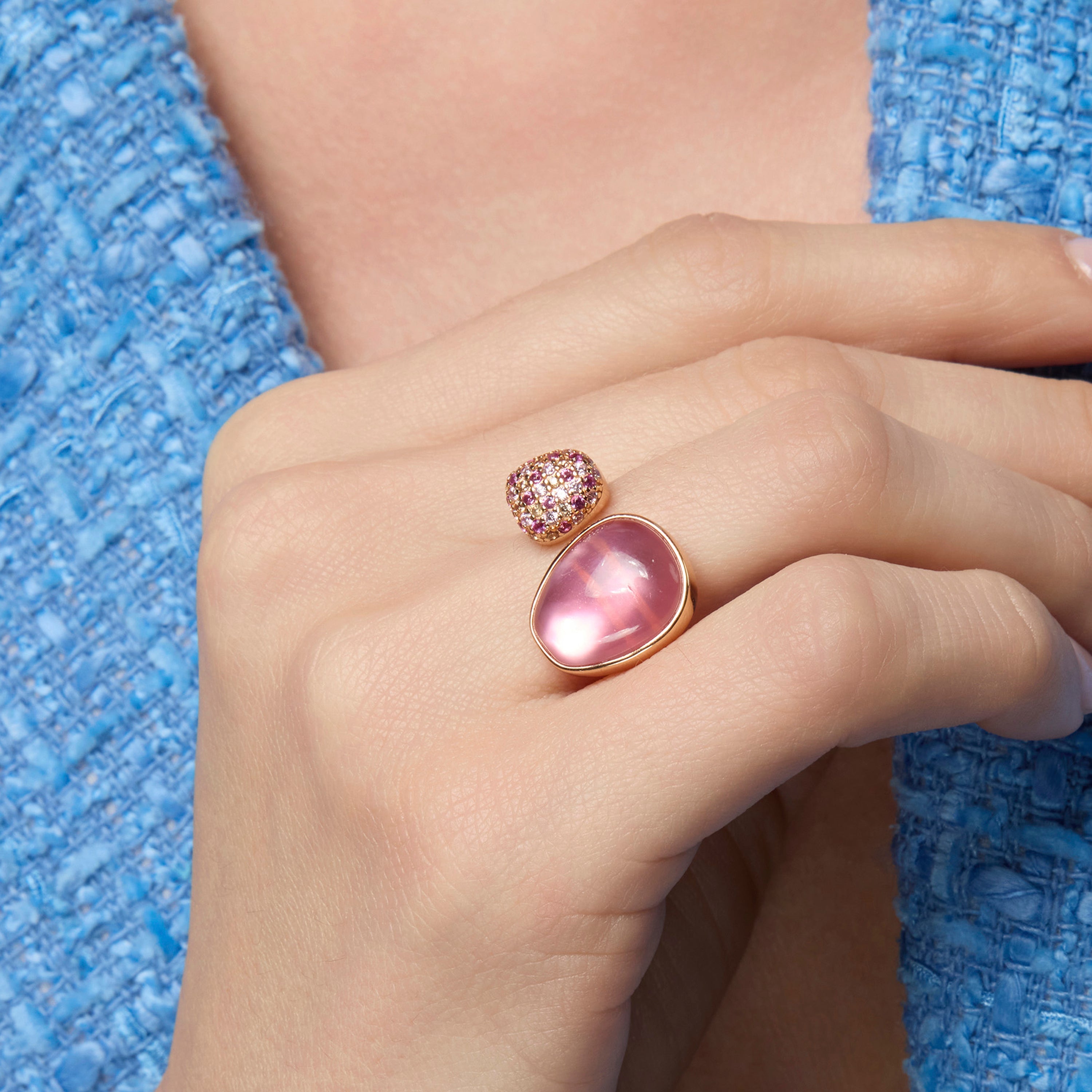 Anillo de Plata de Ley 925 y Doblete de Madreperla  Rosa / Cristal acabado oro amarillo de 18k - Furesh