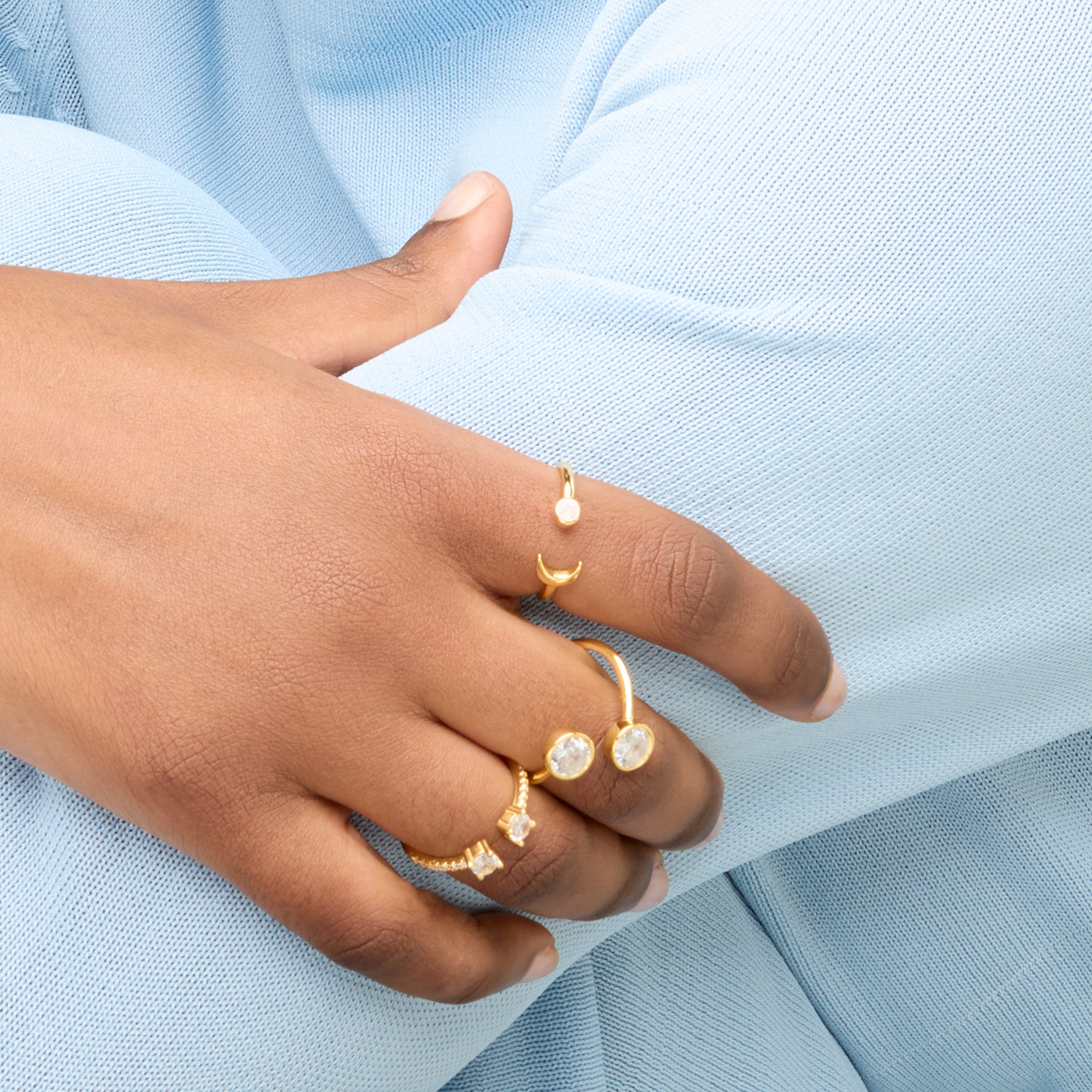 925 Sterling Silver and Brilliant Zirconia Ring, 18K Yellow Gold Finish - Takku